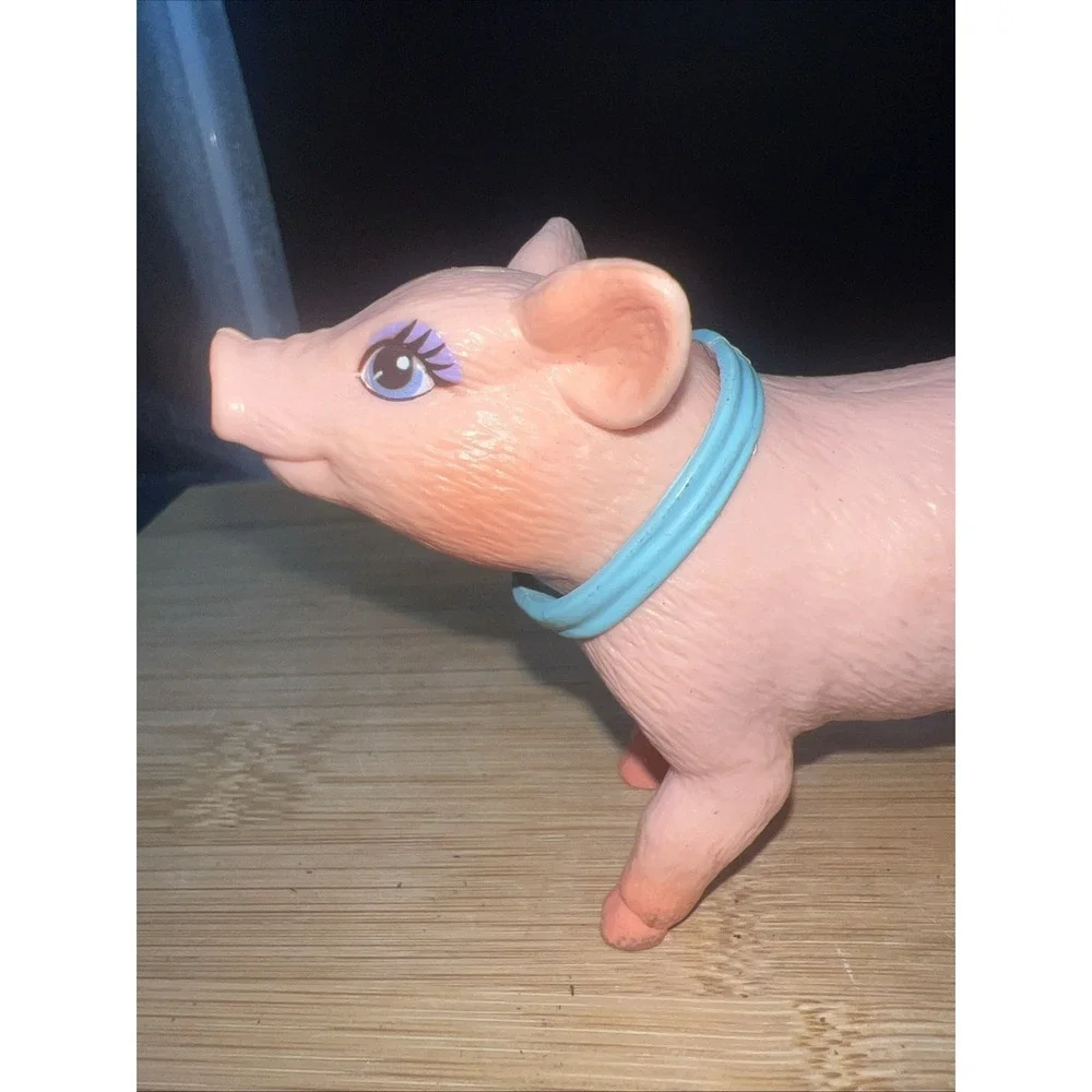 Vtg 1997 Mattel Barbie Magical Pet CHARLOTTE THE PIG Stable Friends of Nibbles